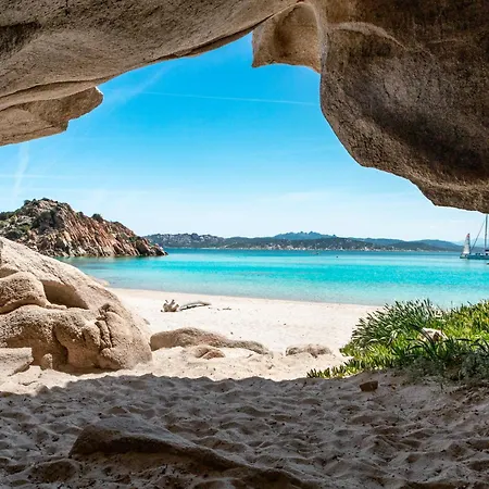 Leone Flat V 15' Palau, 30' Porto Cervo & Private Garden Porto Pozzo