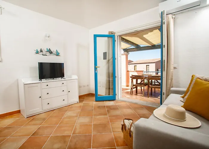 Leone Flat V 15' Palau, 30' Porto Cervo & Private Garden *