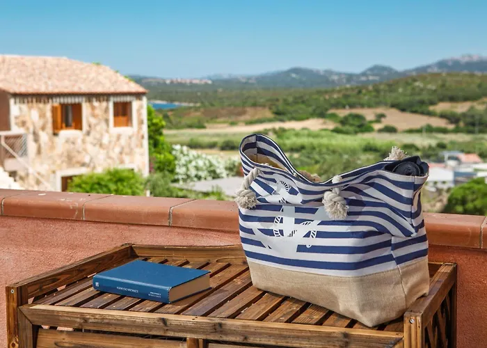 Leone Flat V 15' Palau, 30' Porto Cervo & Private Garden